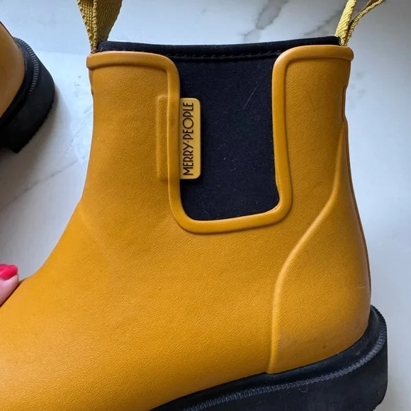 Merry People Yellow Chelsea Rain Boots - Picture 4 of 6